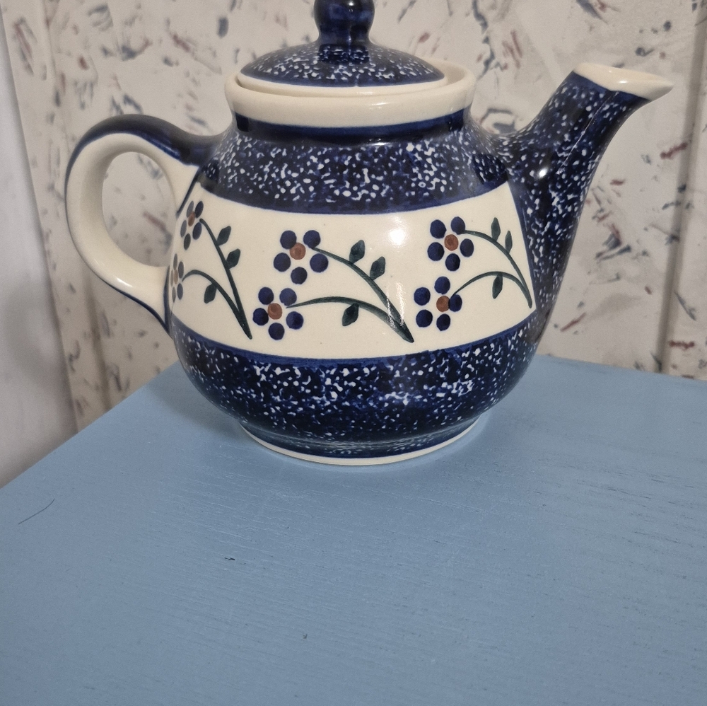 Boleslawiec Polish Pottery Floral Teapot - Picture 7 of 7